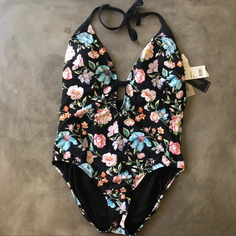 Kenneth Cole Plus Size Swimsuit Size 1X NWT - Picture 6 of 12